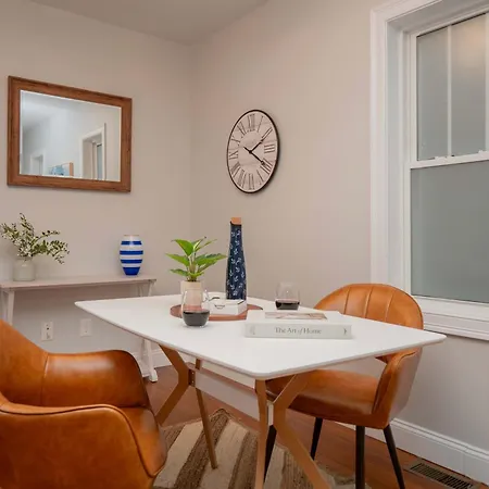 Jennifers Private Apartment With Outdoor Patio Providence Exterior foto