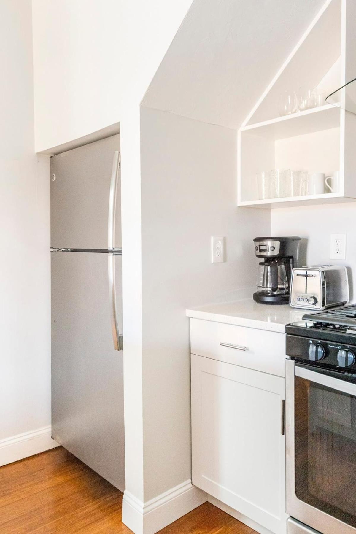 Jennifers Private With Outdoor Patio Appartement Providence