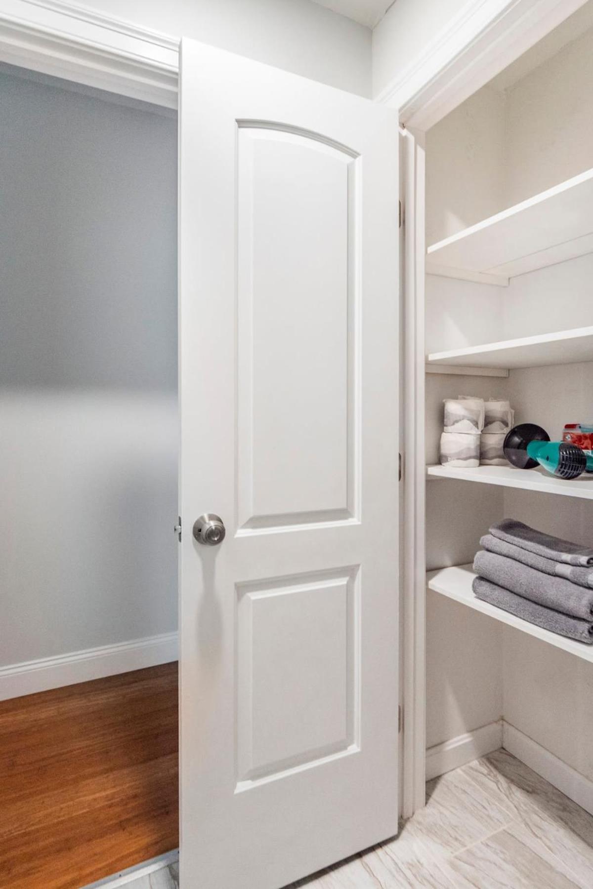 Jennifers Private With Outdoor Patio * Providence